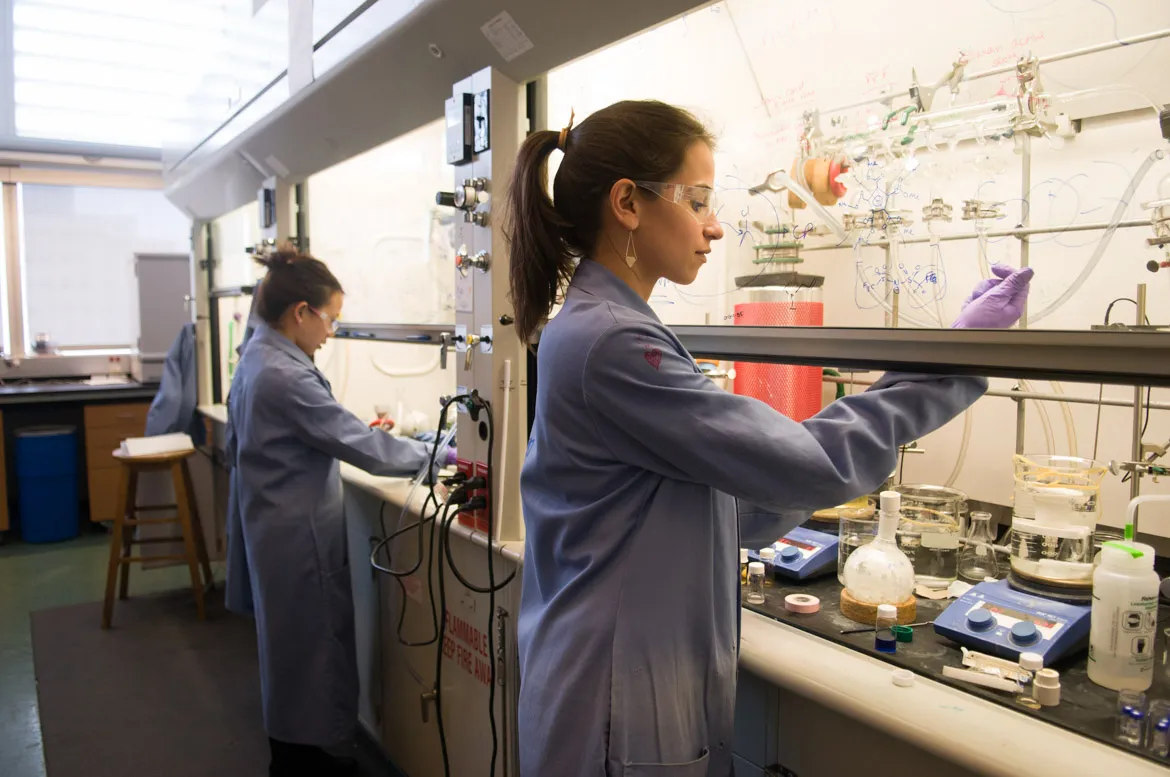 Fumehood Students 6.jpeg