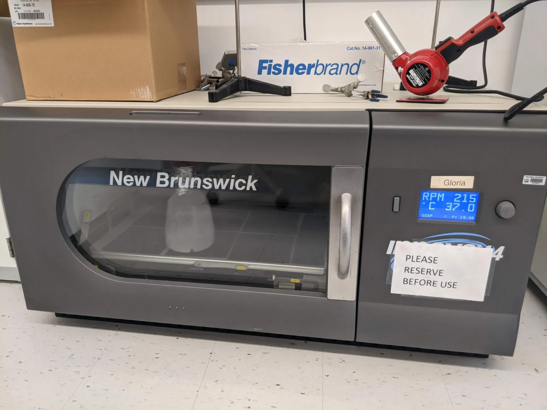 New Brunswick Innova 44R Incubator/Shaker